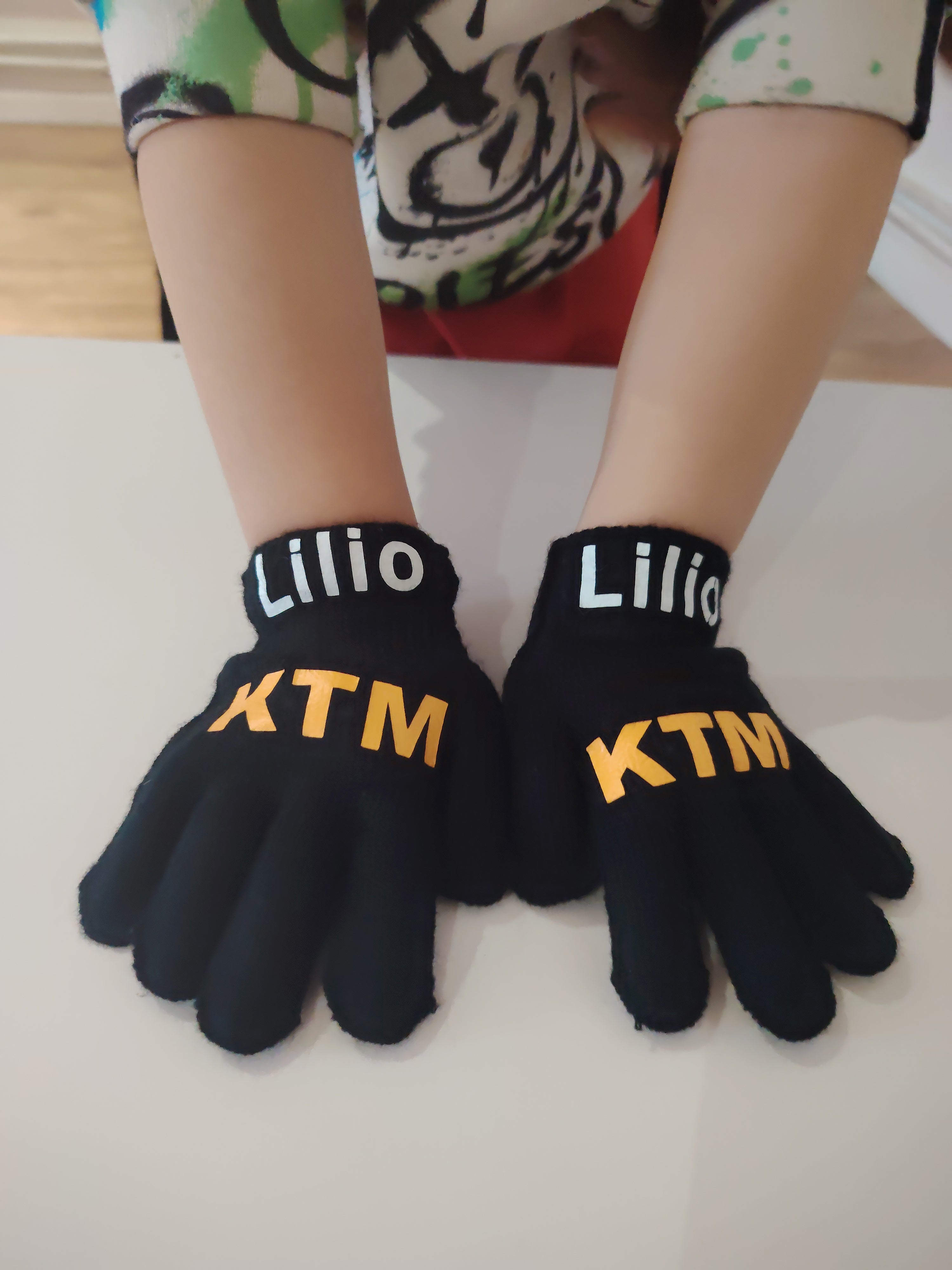 Gants Enfant & Adulte – Personnalisation qui déchire !